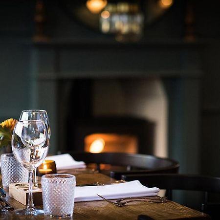 Bed and Breakfast The Fox Winchester Exteriér fotografie
